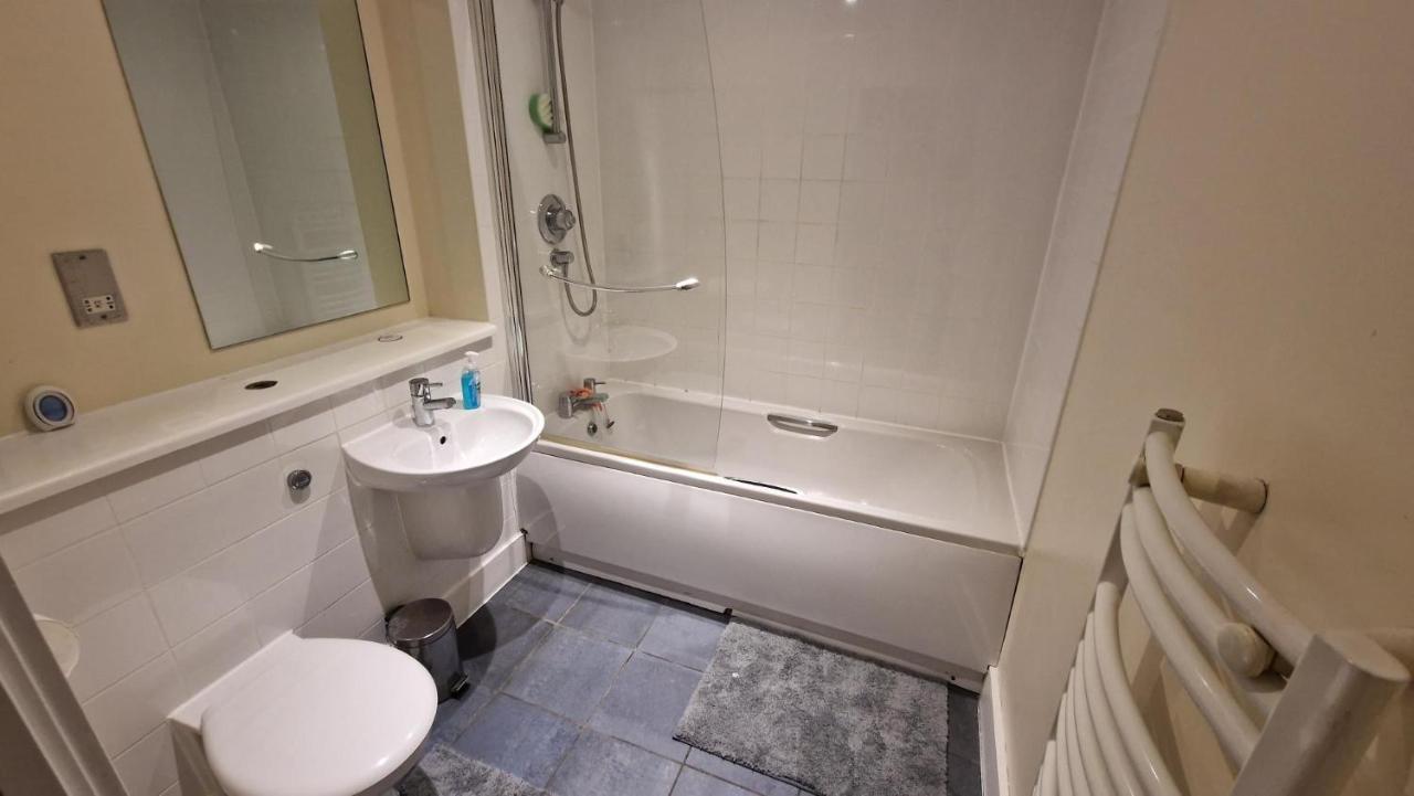 Two Bedroom Apartment, Birmingham City Centre B1 Buitenkant foto